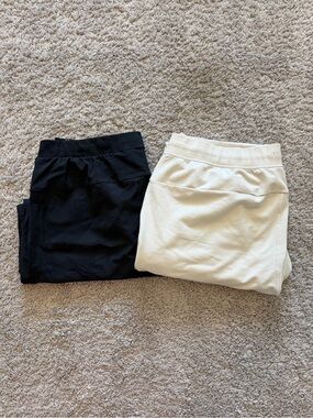 lululemon athletica Black and Cream Jogger Pair